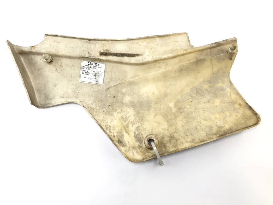 Honda XL 250 R MD03 [1993] - Oldalsó panel jobb oldali fedlap