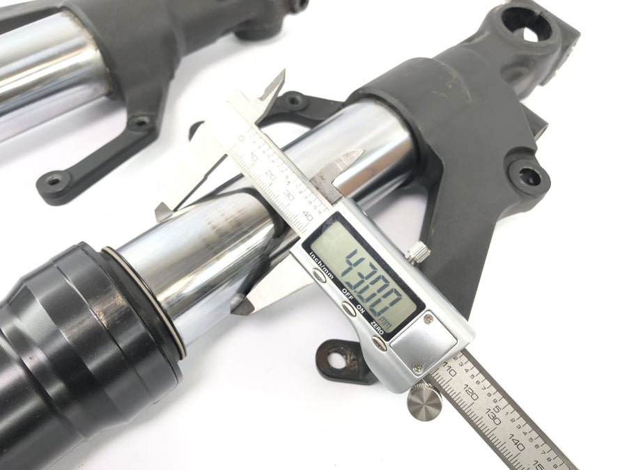 Yamaha YZF R1 RN09 [2003] - Villa fejjel lefelé