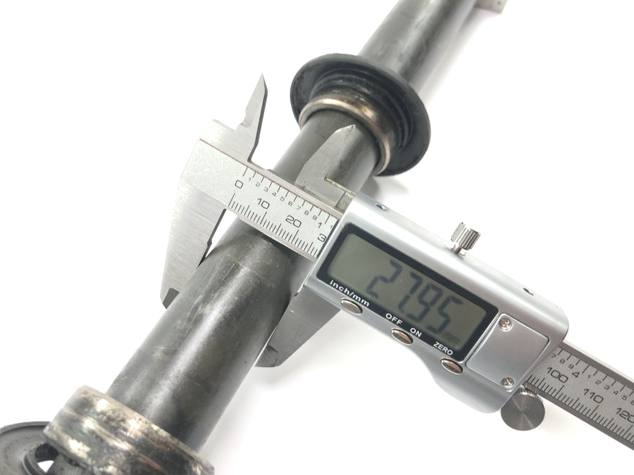 Yamaha YZF R1 RN04 [2001] - Hátsó tengely hátsó kerék tengely