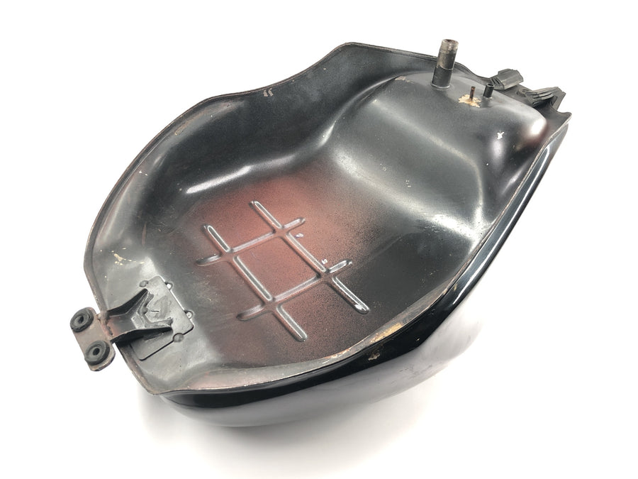 Honda CBR 900 RR Fireblade SC33 [2000] - Tank üzemanyagtartály benzintartály tanktartály horpadással