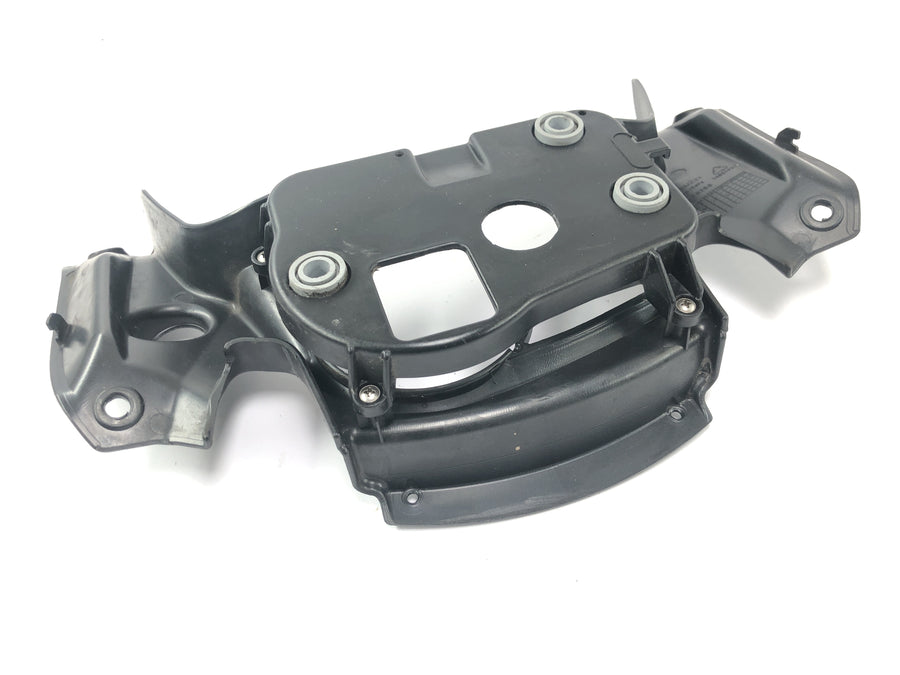 Moto Guzzi Stelvio 1200 8V [2016] - Cockpit support cockpit fairing