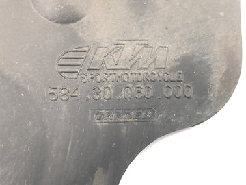 KTM 640 Adventure LC4 [2001] - lánckerék burkolat motorburkolat - 0