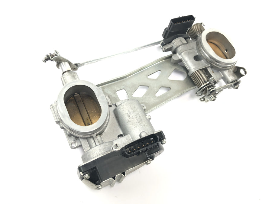 Ducati Multistrada 1200 S Touring [2009] - Fojtószelepház