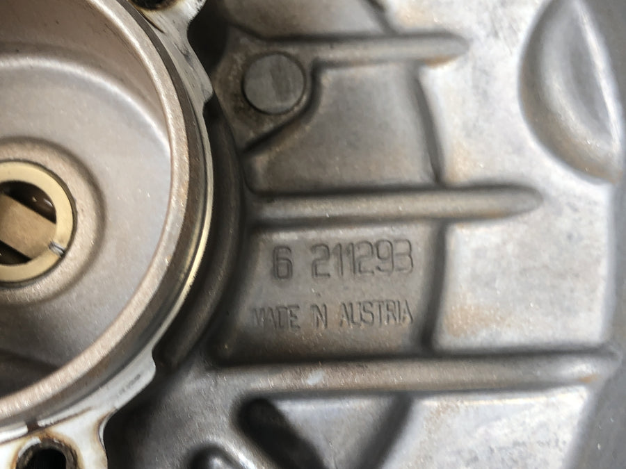 BMW F 650 GS R13 [2000] - Generátor burkolat Lima motorburkolat bal