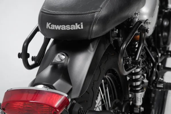 Kawasaki W 650 [1999] – SLC oldaltartó jobb