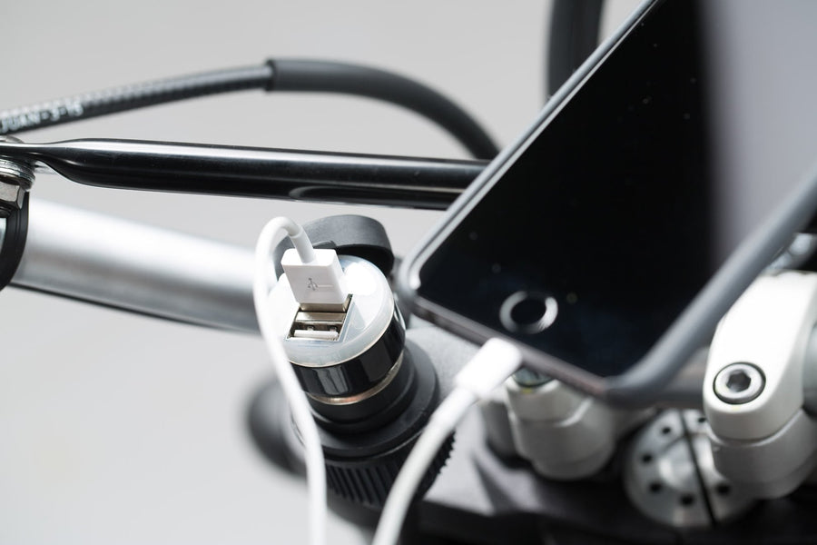 [SW-MOTECH] - Univerzális elektromos készlet szivargyújtóval és USB-aljzattal – 4. ábra