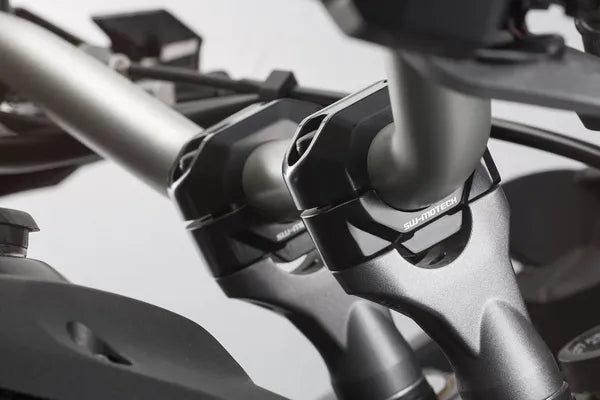 KTM 990 Adventure [2012-2013] - kormányemelő Ø 28 mm-es kormányhoz, 30 mm, EH000392410030B verzió - 2. kép