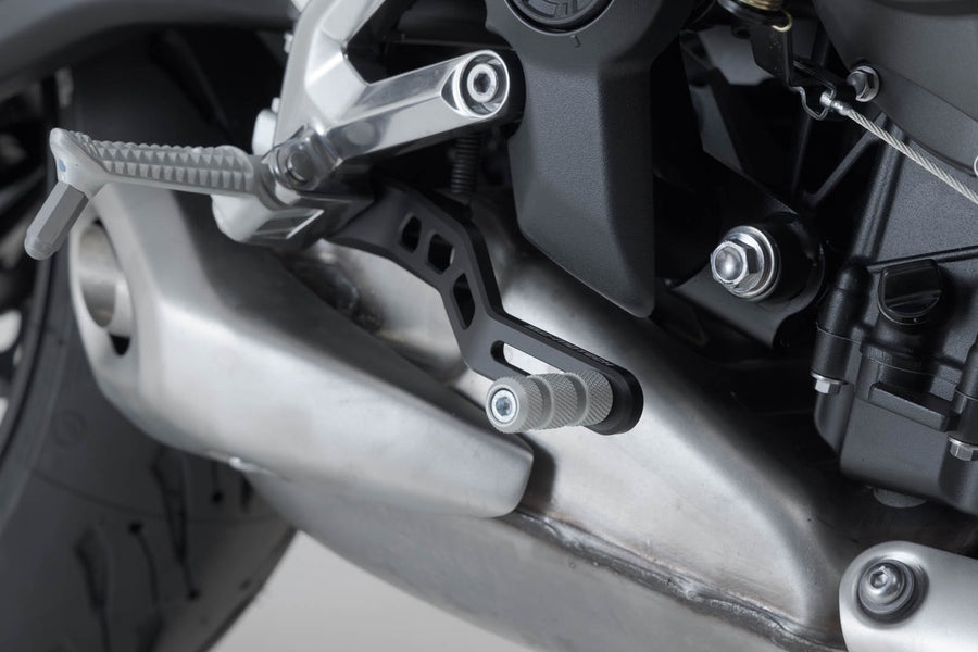 Triumph Trident 660 [2021-2026] - lábfék kar - 3. kép