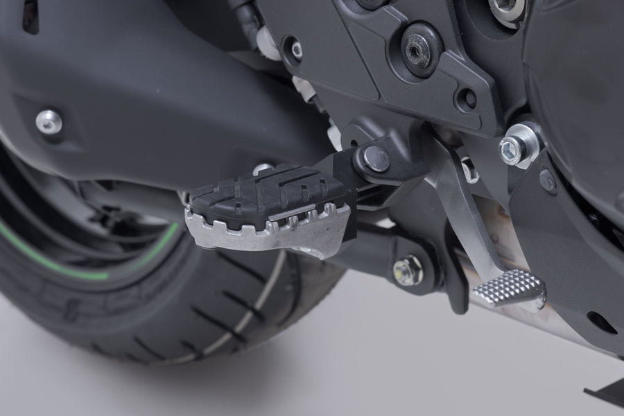 Kawasaki Versys 1100 [2025-2026] - ION lábtartó készlet ezüst – 2. kép