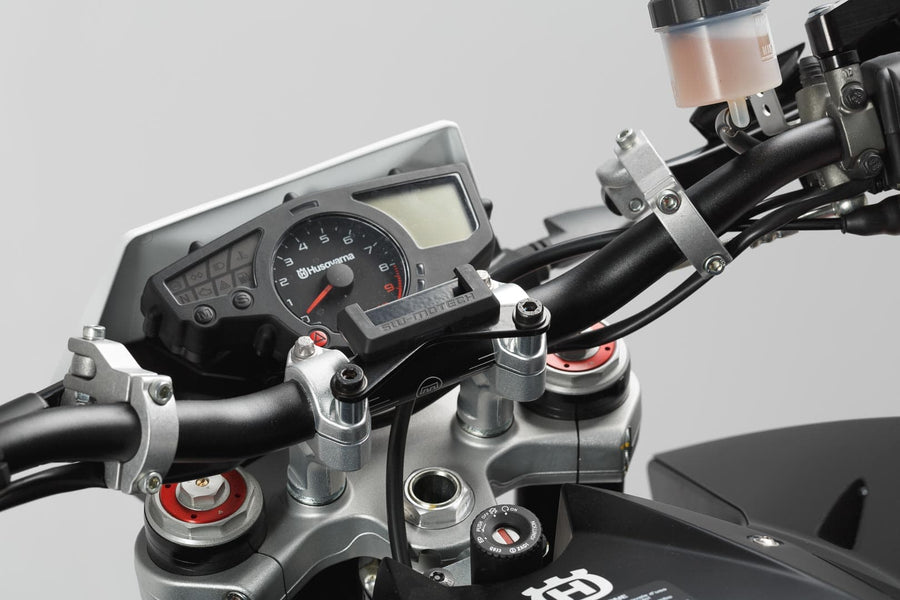 Triumph Street Triple 660 S A2 [2021] - Navi tartó a kormányon - 2. kép
