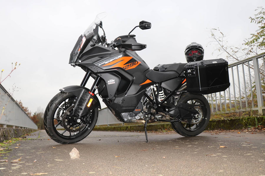 KTM 1290 Super Adv. S [2021-2024] - Lámpavédő rács fekete