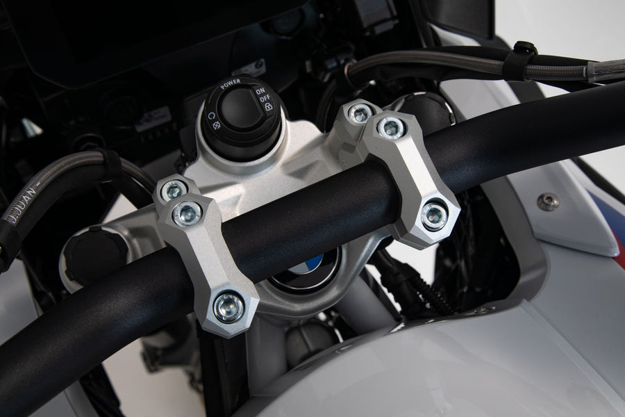 BMW R 1250 GS [2019-2024] - A kormány 32 mm-rel feljebb, 20 mm-rel hátra lett helyezve - 4. kép