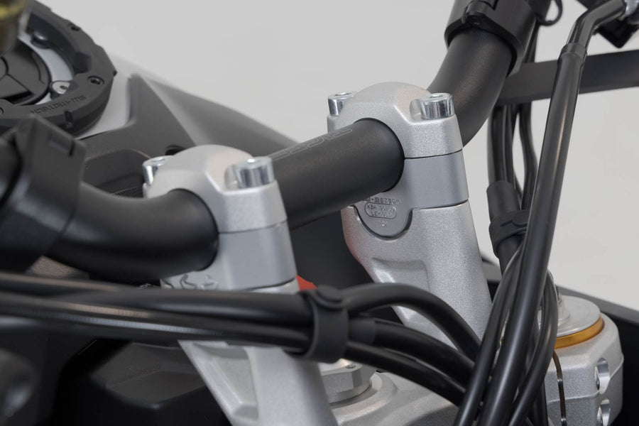 Triumph Tiger 900 [2023-2026] - kormányemelők - 3. kép