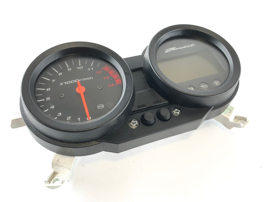 Suzuki Bandit GSF 650 S WVB5 [2005] - Pilótafülke sebességmérő fordulatszámmérő