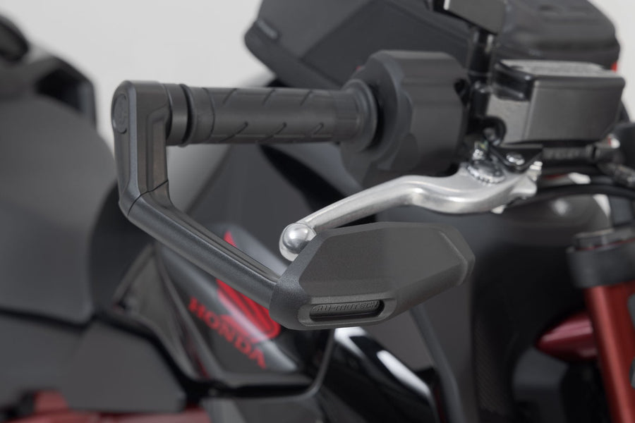 Honda CB 750 Hornet [2023-2024] - karvédő szélterelővel - 4. kép