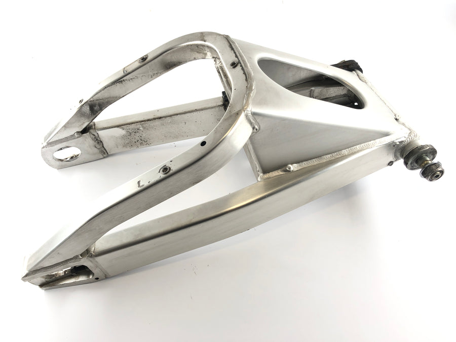 Yamaha YZF R1 RN04 [2000] - Hátsó lengőkar