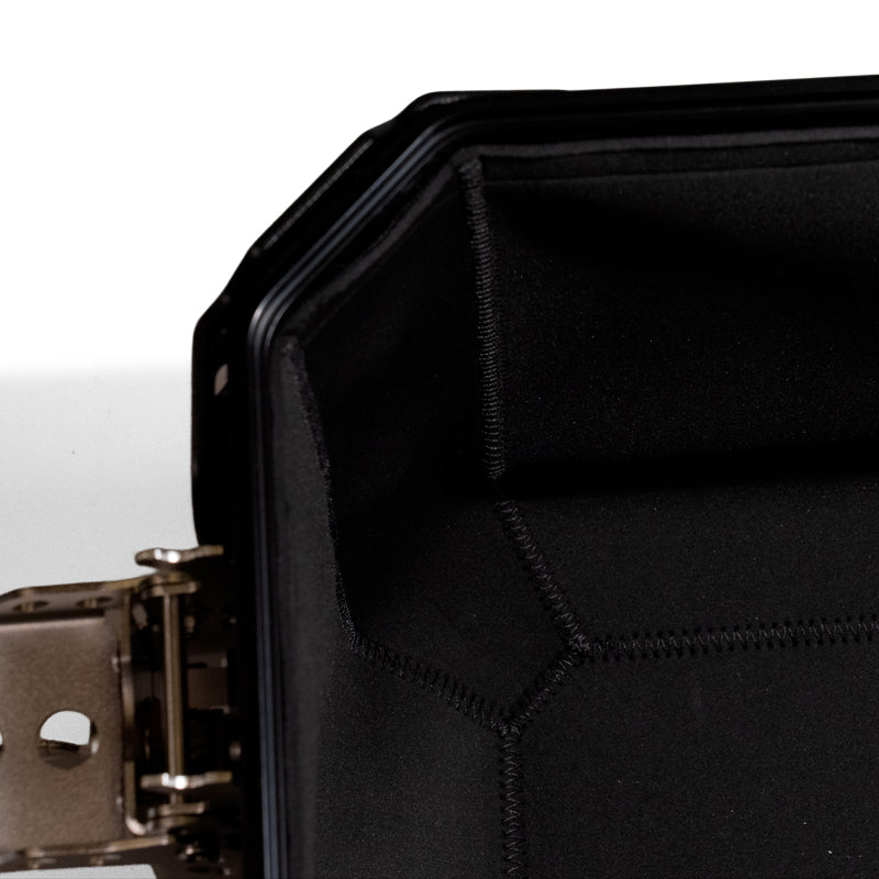 BMW R nineT 1200 Roadster [2014-2023] - Neopren-Innenfutter für Atlas 41L Aluminiumtasche, Schalldämpferseite