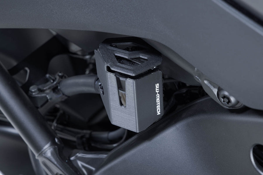 Yamaha Tracer 9 [2025-2026] - Fékfolyadék tartály védelme - 5. kép