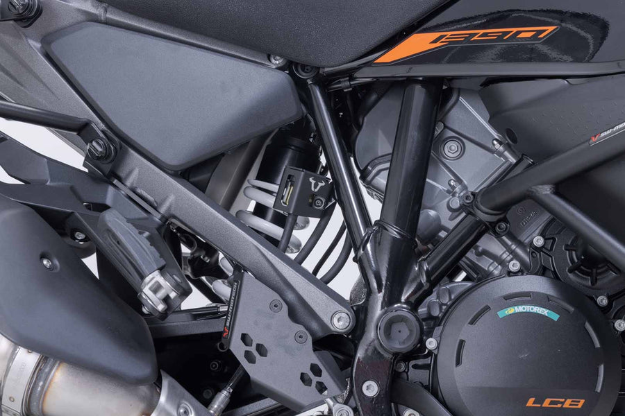 BMW F 650 GS (800 CC) Twin [2008-2012] - Fékfolyadék tartály védelme – 2. kép