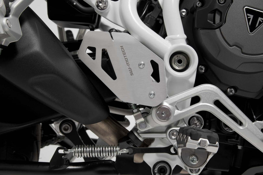 Triumph Tiger 900 [2020-2023] - Fékfolyadék tartály védelme - 5. kép