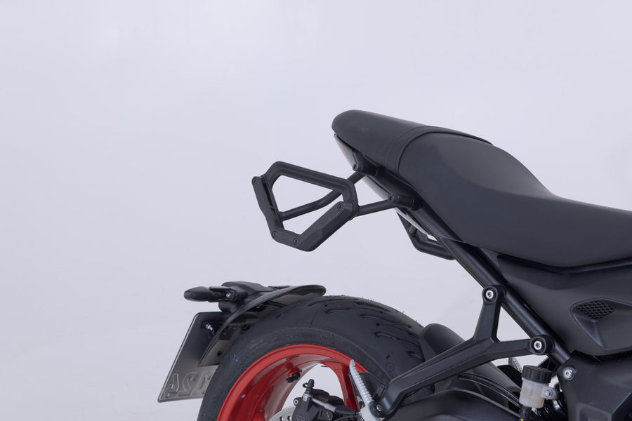 Triumph Trident 660 [2021-2025] - V-LOC oldalsó tartó jobb – 3. kép