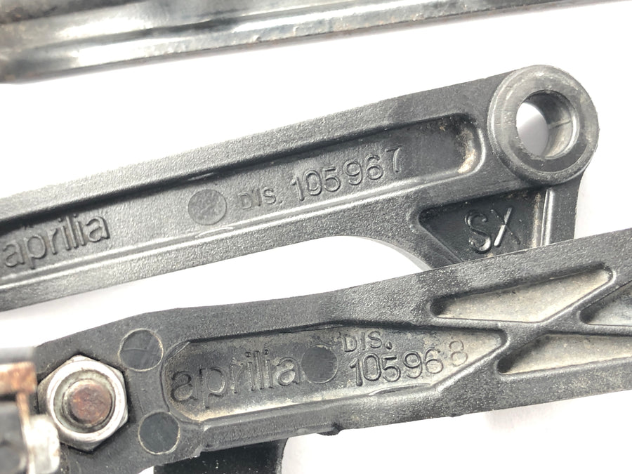 Aprilia RSV 1000 RR Factory [2009] - Radiátortartó